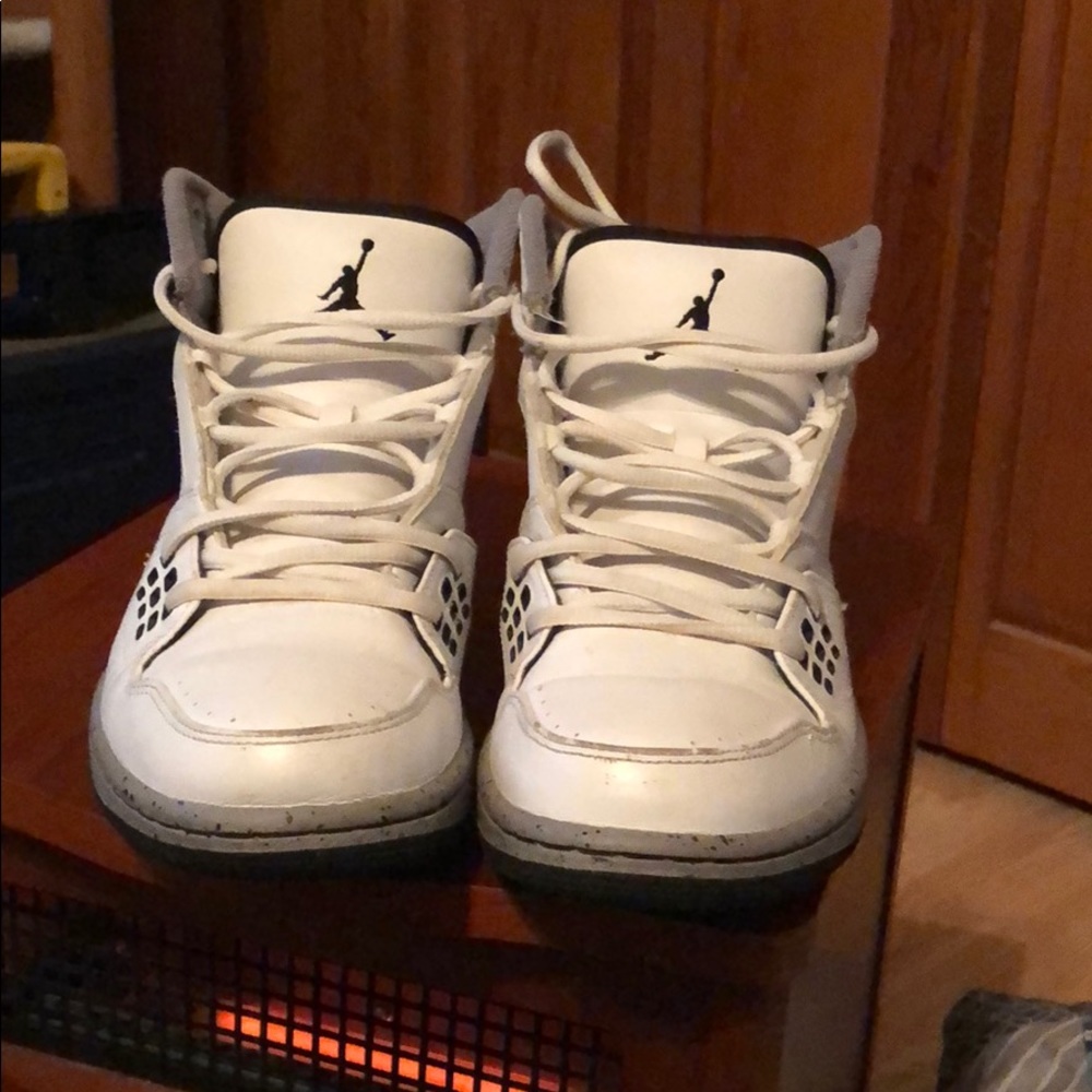 Men’s size 10.5 white Jordan’s